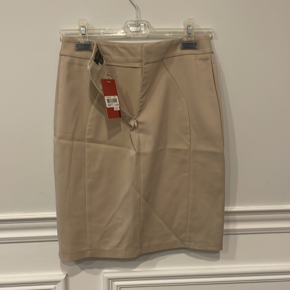 Italian Pencil Skirt - Picture 3 of 3